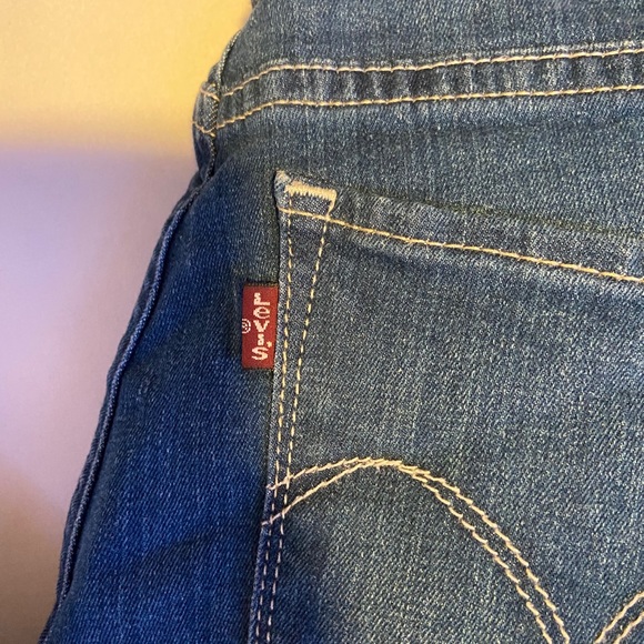levi’s jeans! - Picture 2 of 2
